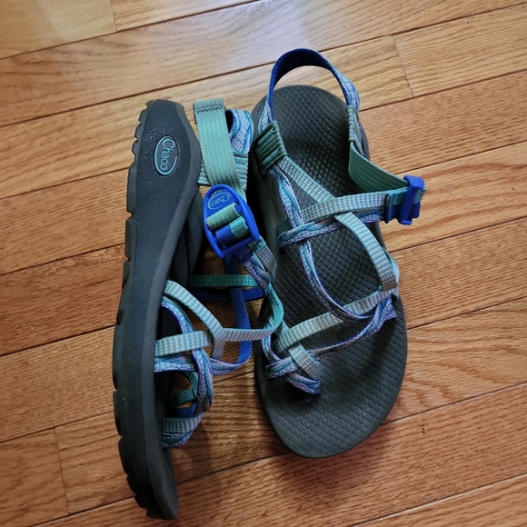 Chaco Strappy Sandal - Picture 3 of 6